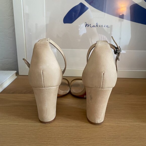 Schutz Jenny Lee Nude Suede Block Heel Sandal, Size 8 - Picture 4 of 5